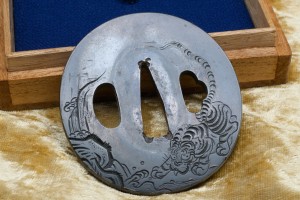 Tsuba Shibuichi Tigre